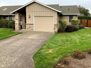 2715 Dayna Ln, Eugene, OR 97408