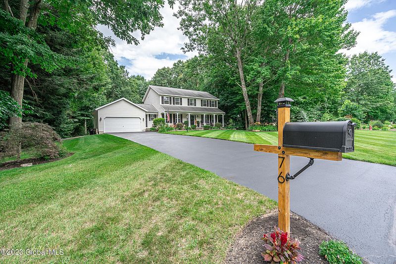 3rd image of 76 Damascus Drive