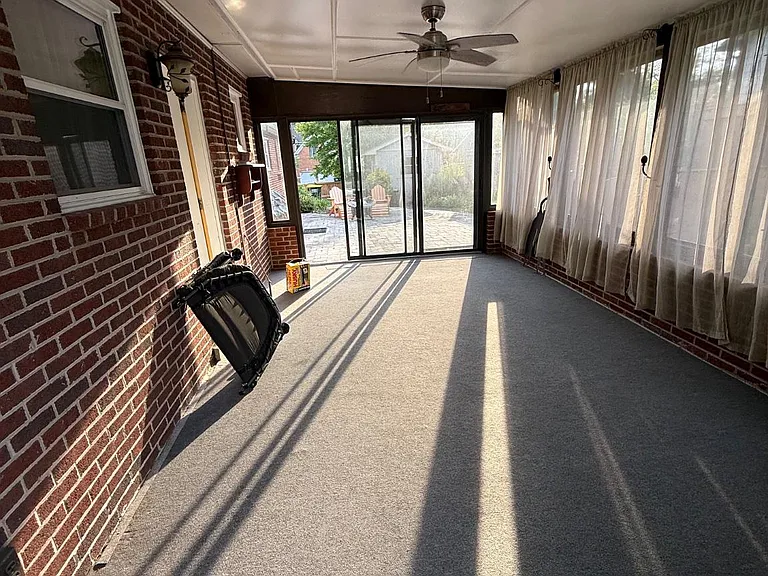 6175 Cobbs Rd — Photo 21
