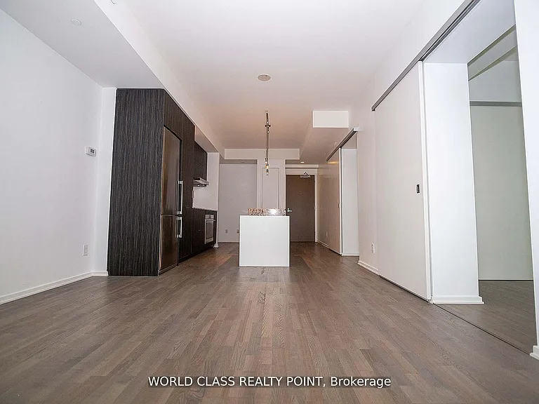 1 Bloor St E #1511 — Photo 4