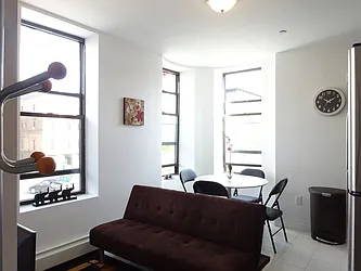 Rented by Portman Realty Corp