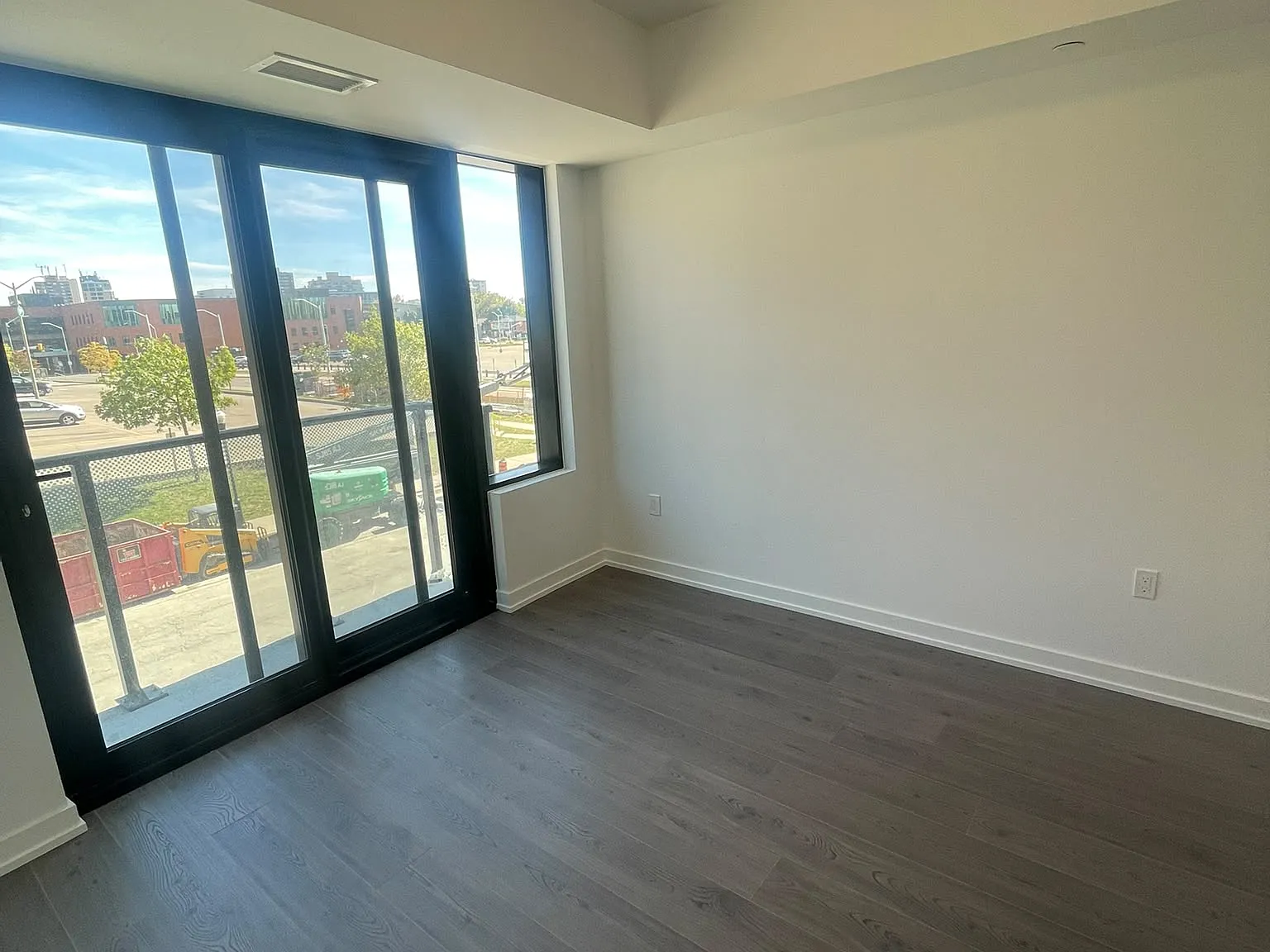 1 bed, 618 sqft, $1,950 — Photo 3