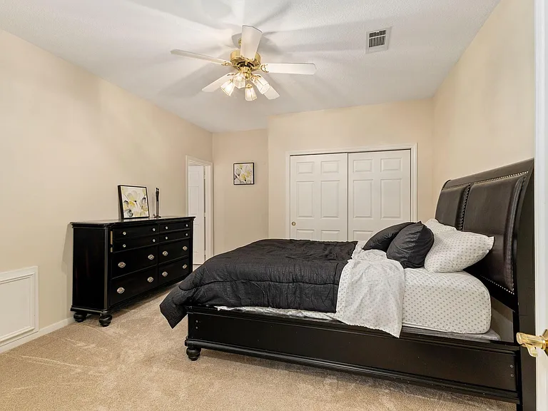 1907 Emerald Ct — Photo 19