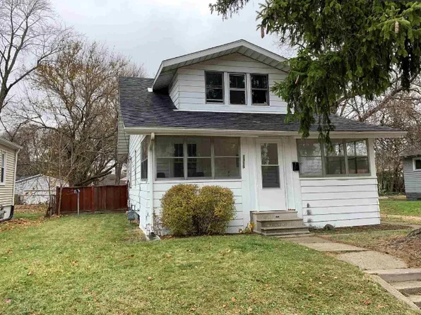 1315 Bissell St, South Bend, IN 46617