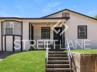 212 W Walker St, Denison, TX 75020