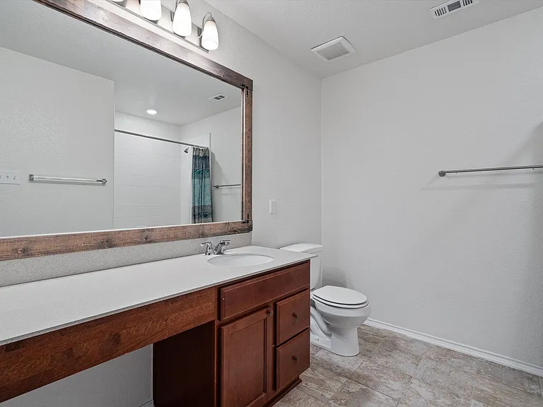 2950 E Old Settlers Blvd #37 — Photo 29