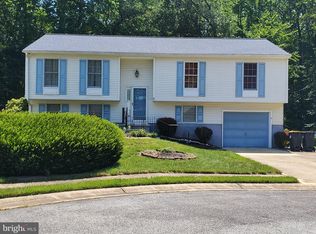 7 Saint Tropez Ct, Newark, DE 19702