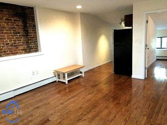 2nd image of 380 Hancock St APT 3