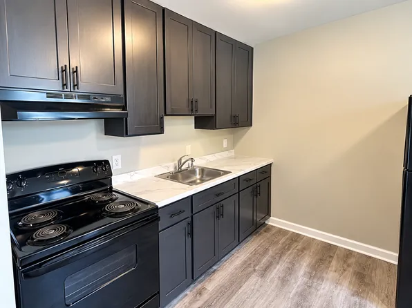 98 Regional Dr #2, Penns Grove, NJ 08069