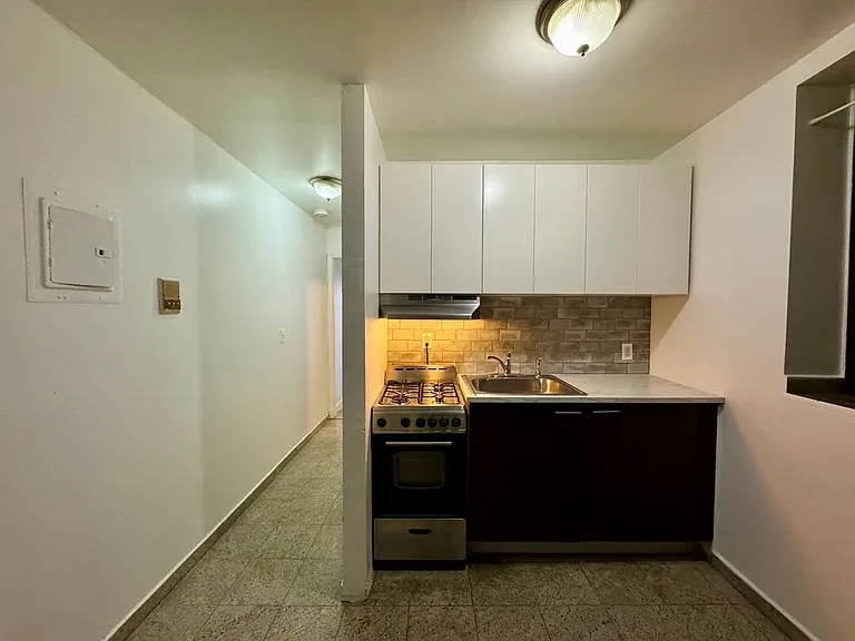 301 E 110th St #4B — Photo 13