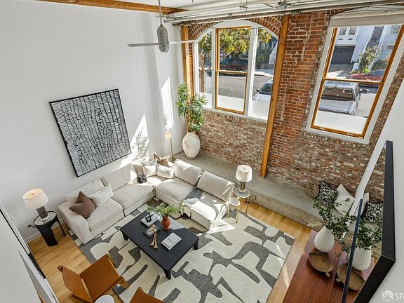 4th image of 720 York St APT 109