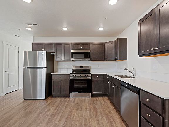 5th image of 5664 E Surfers Point Ln