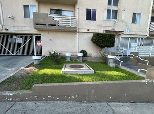 1045 S. Ardmore Avenue, Los Angeles, CA 90006