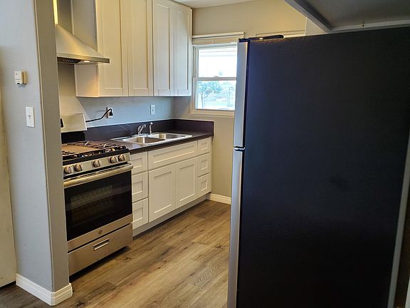 4th image of 3122 Canon St