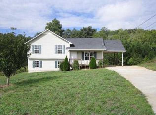 326 Lambert Overlook Cir, Carrollton, GA 30117