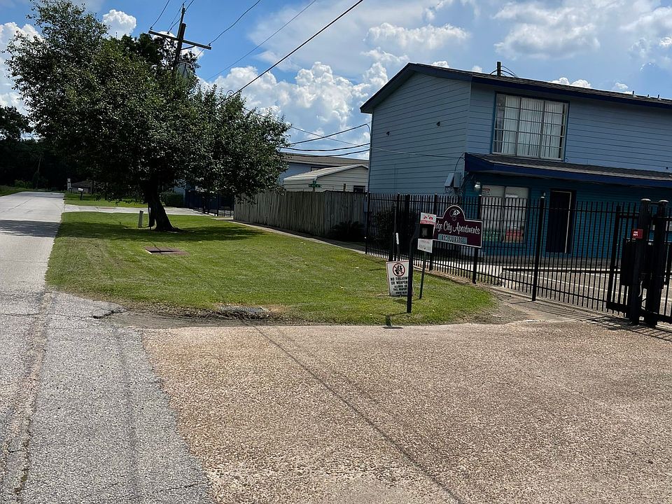 1st image of 200 Bower Rd #35