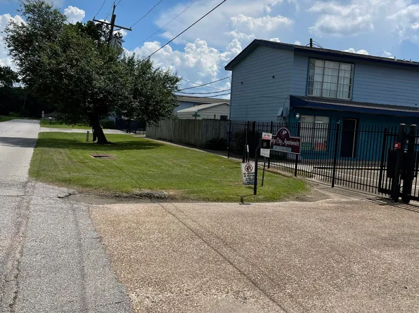 Bridge City Apartments