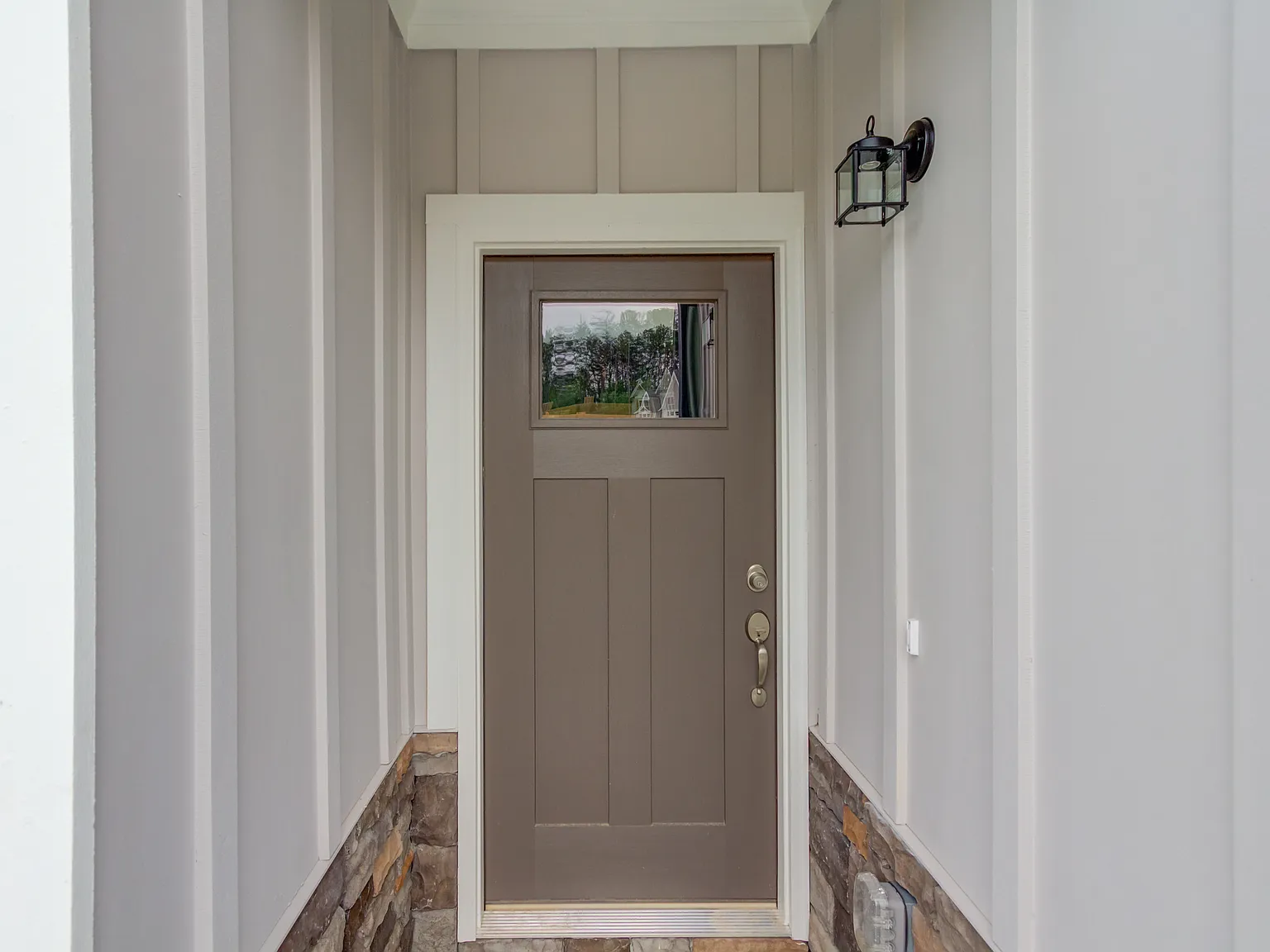 3 bed, 2.5 bath, 1743 sqft, $1,975 — Photo 2