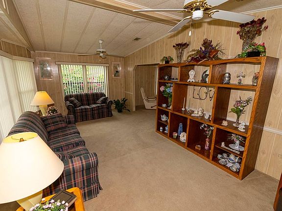 4th image of 2219 Greenside Dr