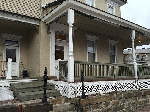 5th image of 217-219 Columbia St #217-3