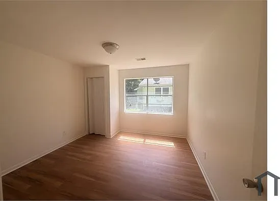 4 bed, 1162 sqft, $1,350 — Photo 2