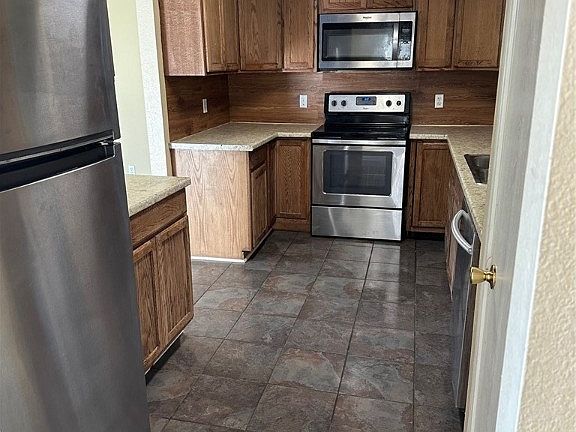 5th image of 4309 Janelle Dr
