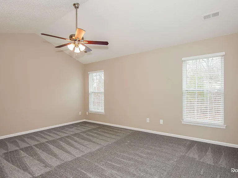 4019 Balsam St — Photo 10