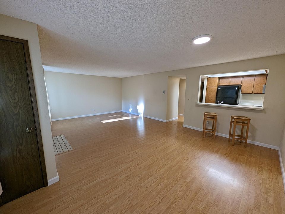 Large Living & Dining Room