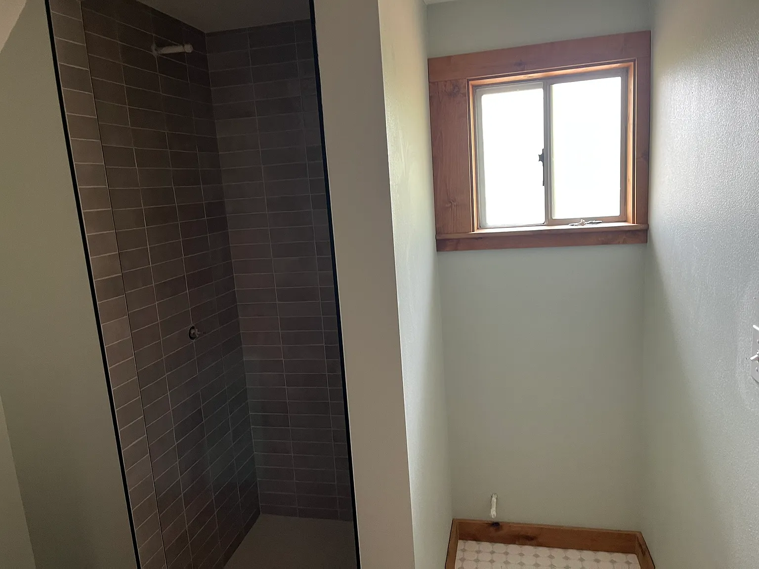 5 bed, 3.5 bath, 2858 sqft, $5,000 — Photo 3