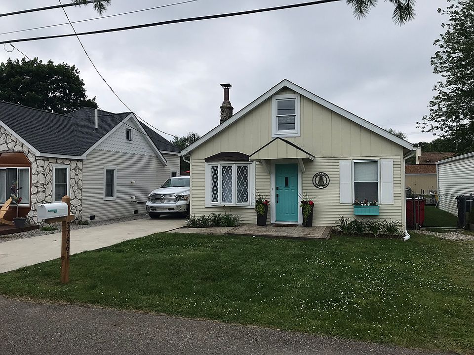 1st image of 37861 Elm Ln