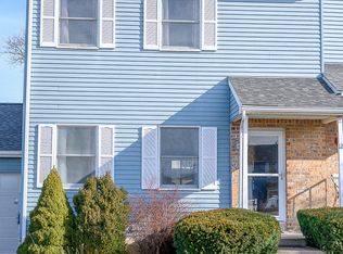 12 Princeton Ct, Easton, PA 18040