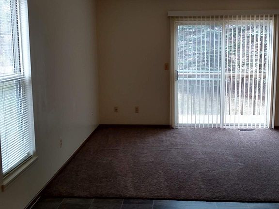 3rd image of 988 Cedar Run Ct NW