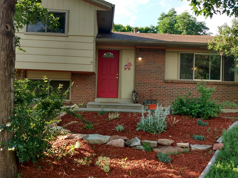 1315 Lefthand Dr