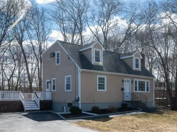 255 Bishop St, Framingham, MA 01701