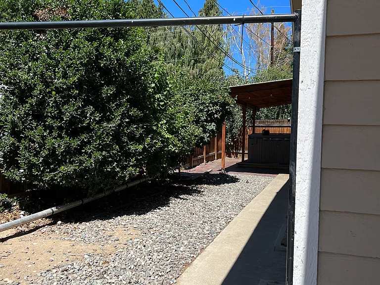 Castlerock Ave — Photo 13