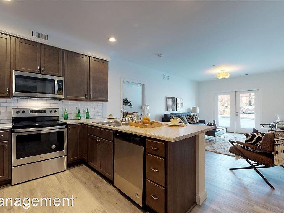 1st image of 1001 Russell Blvd #1001