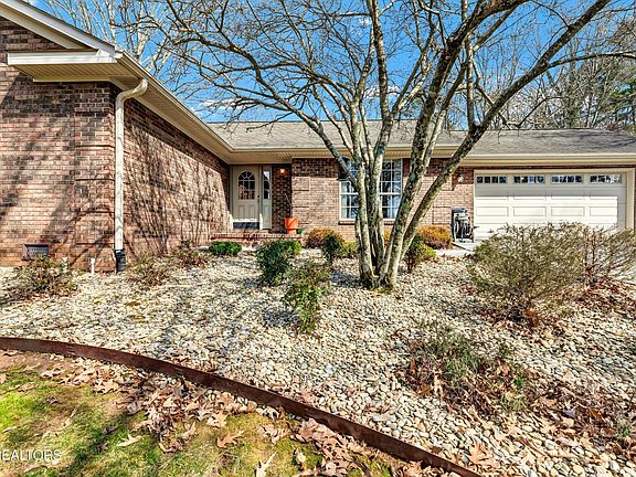 4th image of 1617 Mimosa Dr