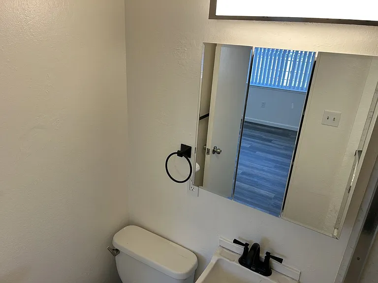 218 Mississippi St #D — Photo 9