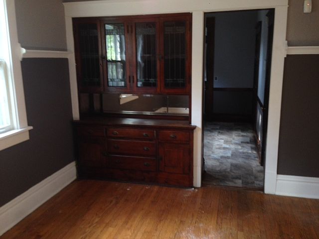2nd image of 725 W Monroe Springfield Il