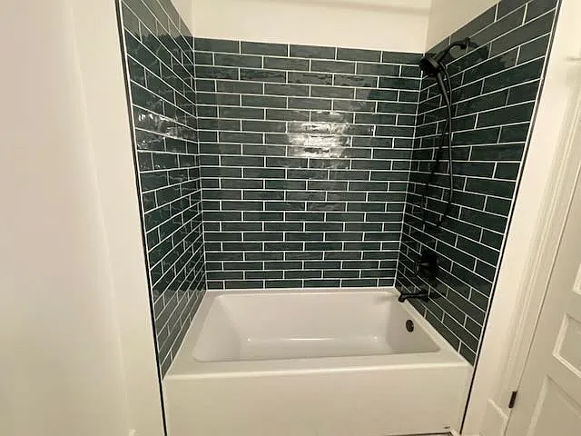 615 Joyner St #B — Photo 17