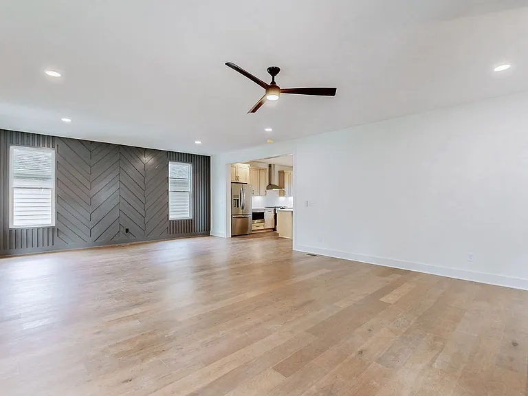 2908 Torbett St — Photo 17