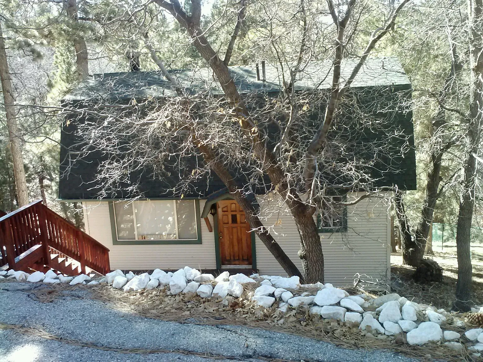 2 bed, 896 sqft, $1,650 — Photo 1