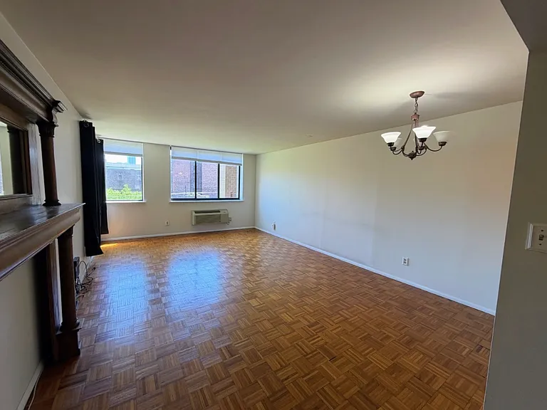 300 Newark St #4C — Photo 3