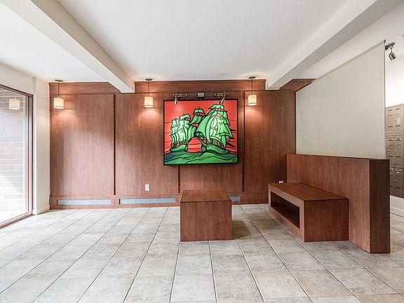 5th image of 1535 Nelson St #409