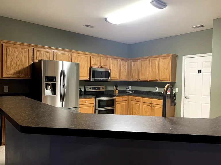 717 Gazania Ln — Photo 2