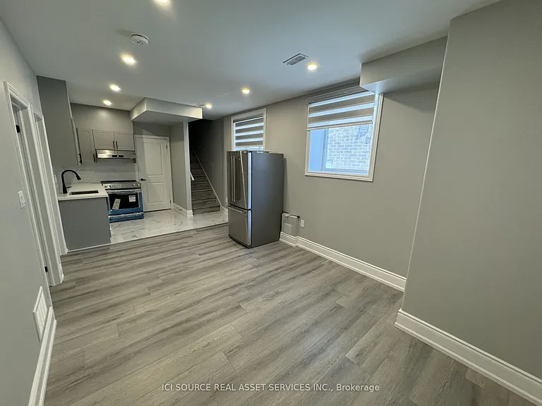 453 Thornborrow Ct #BASEMENT — Photo 4