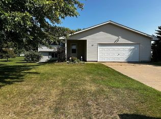 639 Sundance St, Amery, WI 54001