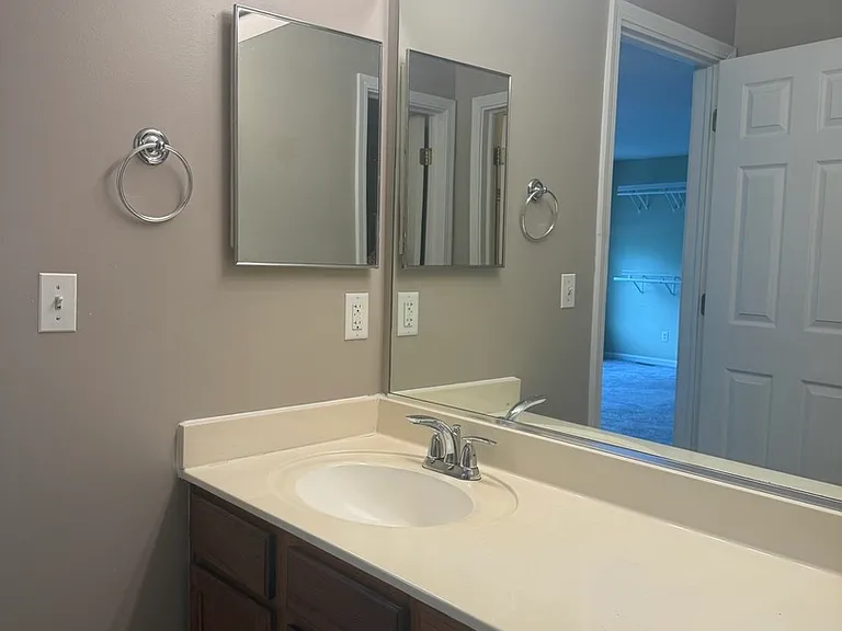 21529 Franklin Cir — Photo 23