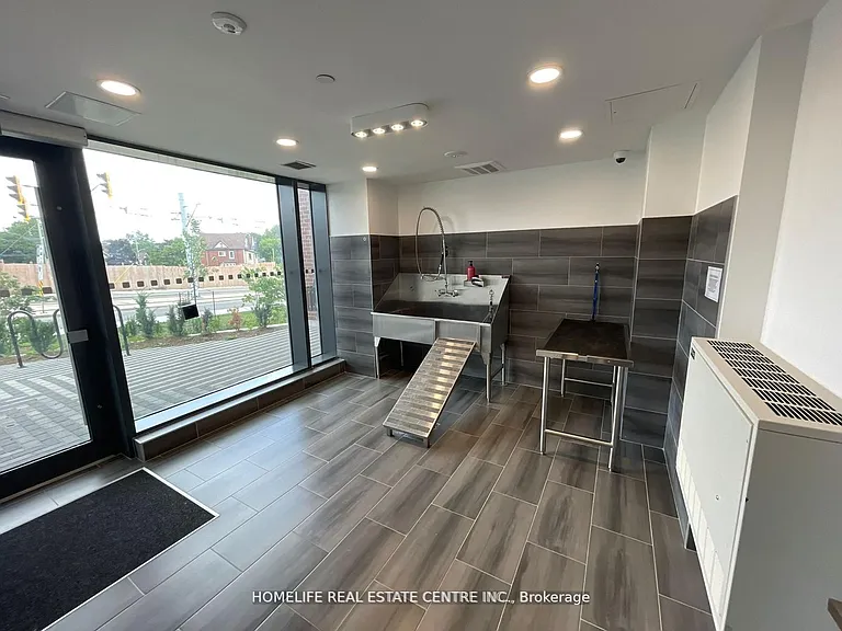 5 Wellington St S #605 — Photo 8