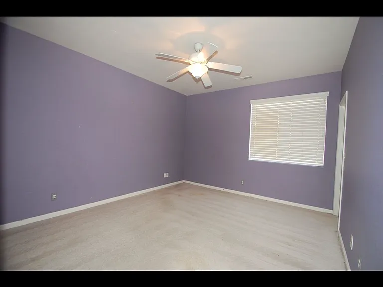 5524 W Bluff Ave — Photo 4